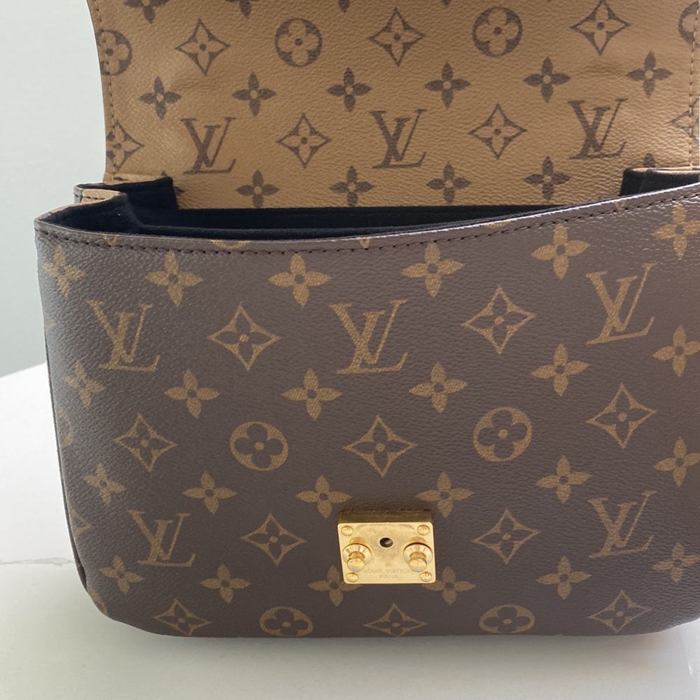 Louis Vuitton Pochette Métis crossbody handbag - Picture 8 of 11
